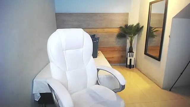 liseth fox online show from 01/16/25, 01:58