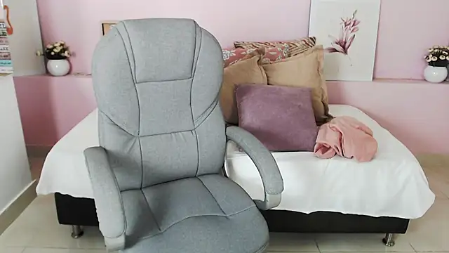 liseth fox online show from 01/25/25, 07:18