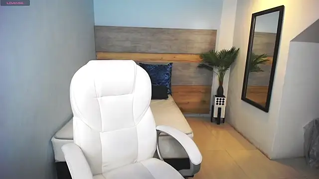 liseth fox online show from 03/05/25, 07:17