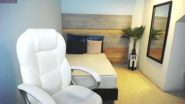 liseth fox online show from 03/07/25, 07:38