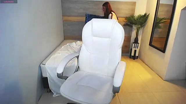 liseth fox online show from 03/08/25, 01:50