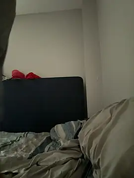 Snapshot of ChiRaqb8 chatting on 11/19/25, 02:39 ChiRaqb8 online show from 11/19/25, 02:39