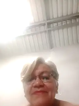 Snapshot of Madrastrahot69 chatting on 09/16/25, 08:54 Madrastrahot69 online show from 09/16/25, 08:54