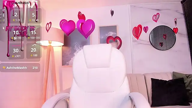 Snapshot of lara_madisson chatting on 02/11/25, 03:29 lara madisson online show from 02/11/25, 03:29