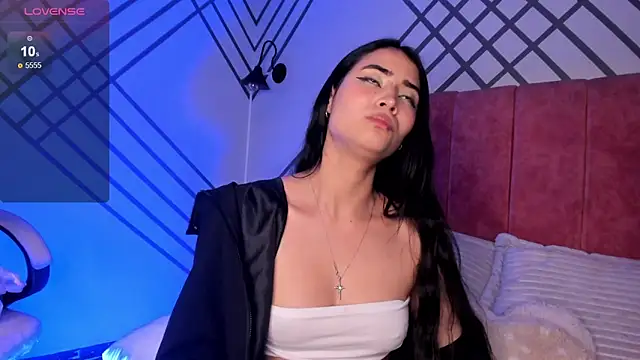 Snapshot of lara_madisson chatting on 03/08/25, 11:48 lara madisson online show from 03/08/25, 11:48