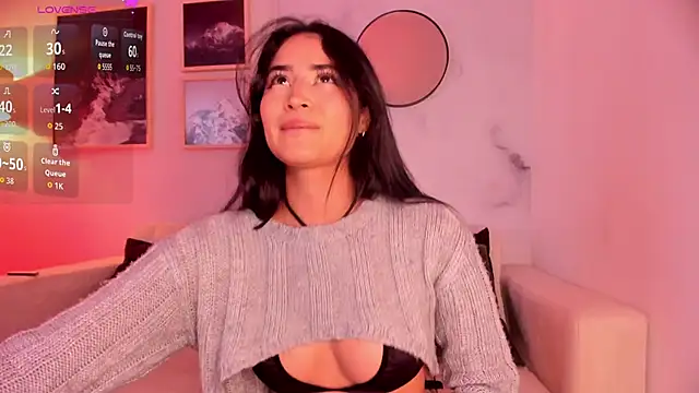 Snapshot of lara_madisson chatting on 09/26/25, 07:23 lara madisson online show from 09/26/25, 07:23