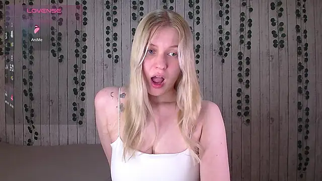 EmiliaDuchess online show from 12/20/25, 12:23