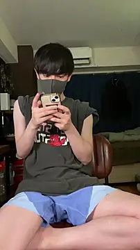 Snapshot of poketkuma chatting on 10/09/25, 02:26 poketkuma online show from 10/09/25, 02:26