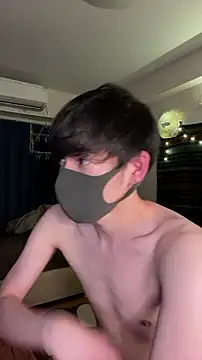 Snapshot of poketkuma chatting on 10/15/25, 03:45 poketkuma online show from 10/15/25, 03:45