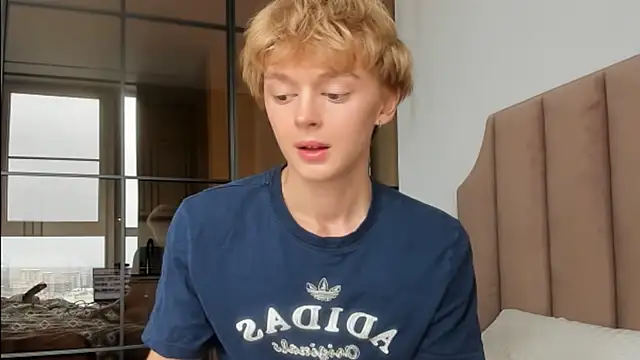 agelandreww online show from 04/18/26, 11:25