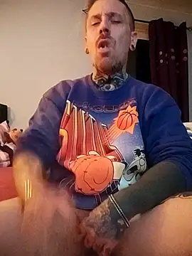 Schabernack1990 online show from 10/17/25, 03:53