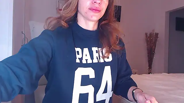 AdeleLovely online show from 01/19/26, 06:17