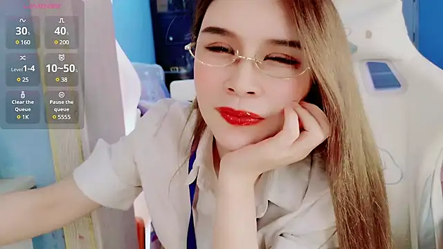 HU131452 online show from 02/08/25, 10:29