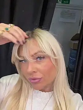 Arabellalee23 online show from 01/25/25, 12:58