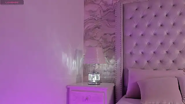 Snapshot of Kev_jenner chatting on 03/22/25, 05:28 Kev jenner online show from 03/22/25, 05:28