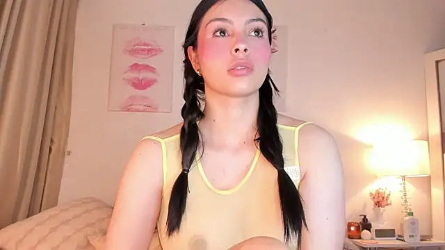 halseycox    online show from 05/28/26, 05:38