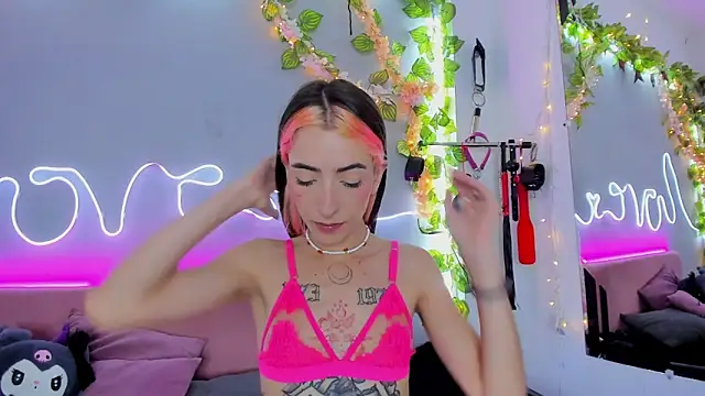 Snapshot of YouliteSllut2 chatting on 01/27/25, 11:00 YouliteSllut2 online show from 01/27/25, 11:00