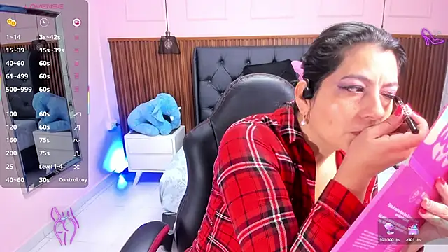 Snapshot of MEYLAGIA chatting on 09/13/25, 03:06 MEYLAGIA online show from 09/13/25, 03:06