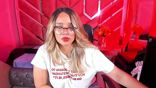 Olivia Fox69 online show from 10/17/25, 02:04