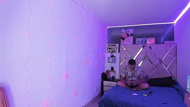 parejacaliente20154 online show from 02/09/26, 10:41