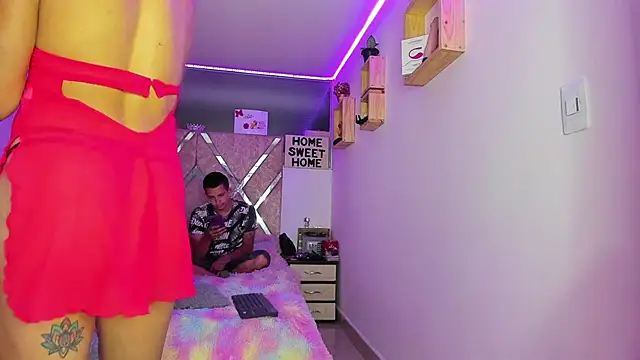 parejacaliente20154 online show from 03/26/26, 11:05