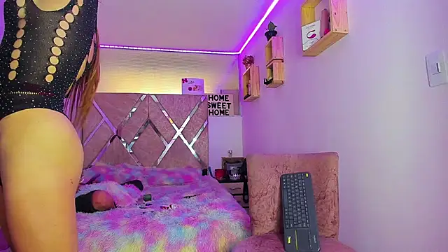 parejacaliente20154 online show from 03/30/26, 01:34