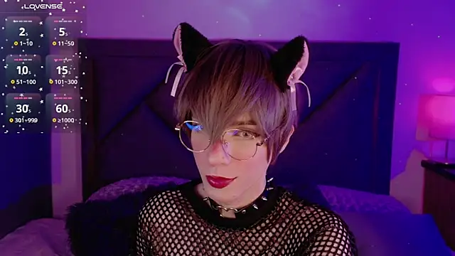 Snapshot of Sammy_Russell chatting on 02/05/25, 06:46 Sammy Russell online show from 02/05/25, 06:46