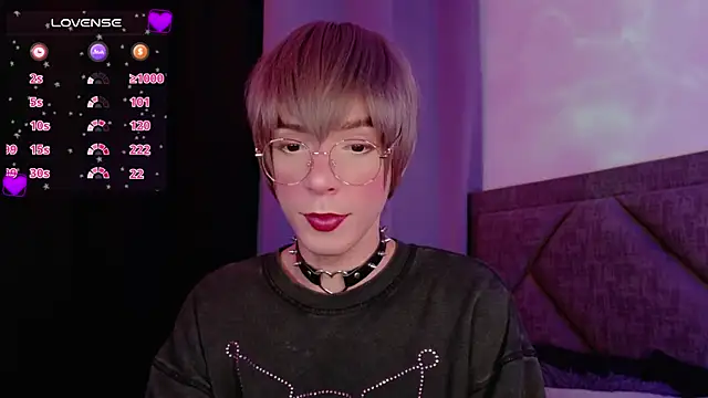 Snapshot of Sammy_Russell chatting on 02/24/25, 06:38 Sammy Russell online show from 02/24/25, 06:38