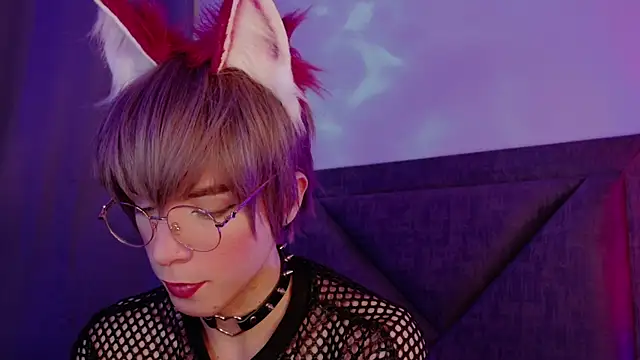 Snapshot of Sammy_Russell chatting on 03/07/25, 06:57 Sammy Russell online show from 03/07/25, 06:57