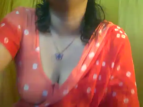 Snapshot of LOVERIAKOL chatting on 06/30/26, 05:30 LOVERIAKOL online show from 06/30/26, 05:30