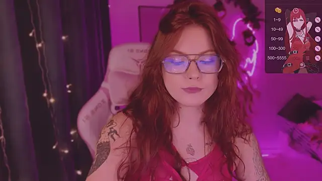 Snapshot of Elsie_Ginger chatting on 12/23/24, 12:03 Elsie Ginger online show from 12/23/24, 12:03