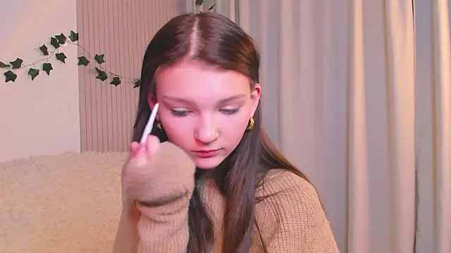 Snapshot of CindyGarrison chatting on 02/12/25, 12:16 CindyGarrison online show from 02/12/25, 12:16