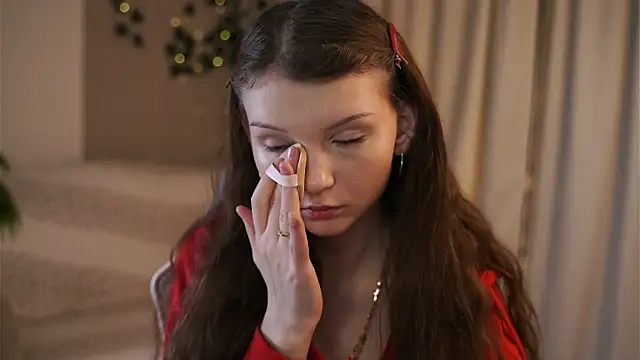 Snapshot of CindyGarrison chatting on 11/19/25, 10:54 CindyGarrison online show from 11/19/25, 10:54