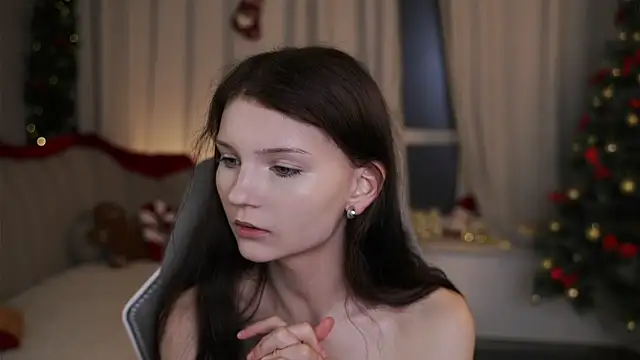 Snapshot of CindyGarrison chatting on 12/21/25, 12:07 CindyGarrison online show from 12/21/25, 12:07