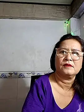 Snapshot of phnz chatting on 11/03/25, 06:14 phnz online show from 11/03/25, 06:14