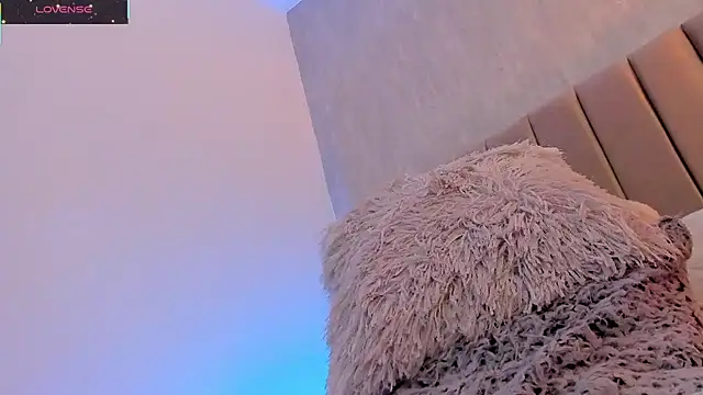 Victoria romanox online show from 02/24/25, 09:20