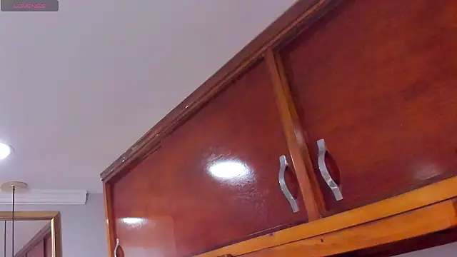 Snapshot of Emma-Conti chatting on 12/27/24, 12:01 Emma-Conti online show from 12/27/24, 12:01