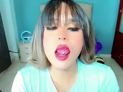 TaylorMon online show from 01/10/25, 06:20