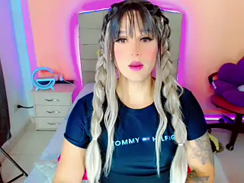 TaylorMon online show from 01/12/25, 02:56