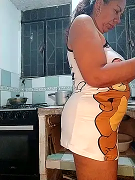 Snapshot of sorbetico_perverse chatting on 02/18/25, 10:05 sorbetico perverse online show from 02/18/25, 10:05