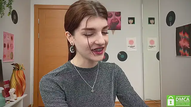 Bunny ShyGirl online show from 03/20/25, 07:47