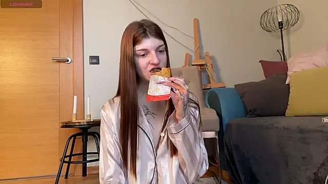 Bunny ShyGirl online show from 10/09/25, 06:44