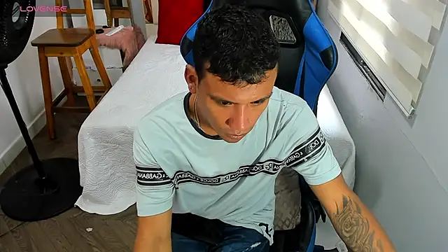 Backsex boy online show from 11/12/25, 02:28