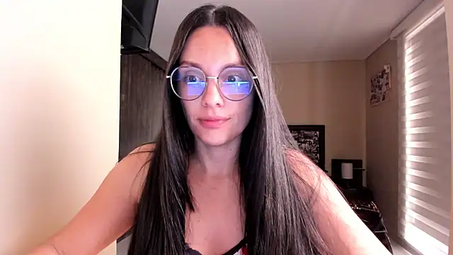 Snapshot of anabel_025 chatting on 02/25/25, 08:51 anabel 025 online show from 02/25/25, 08:51