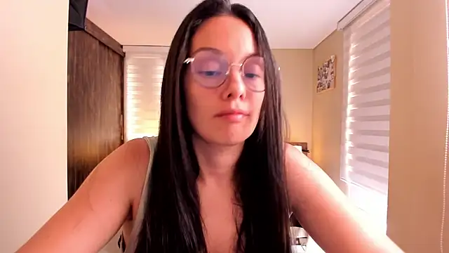 Snapshot of anabel_025 chatting on 03/11/25, 05:02 anabel 025 online show from 03/11/25, 05:02