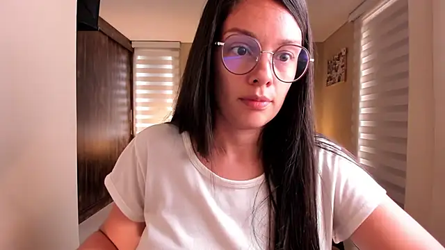 Snapshot of anabel_025 chatting on 03/14/25, 04:09 anabel 025 online show from 03/14/25, 04:09