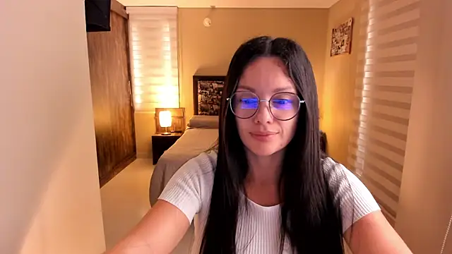 Snapshot of anabel_025 chatting on 11/13/25, 06:18 anabel 025 online show from 11/13/25, 06:18