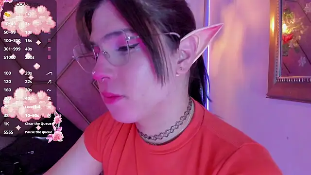 Snapshot of Yuri_Stars chatting on 02/18/25, 01:55 Yuri Stars online show from 02/18/25, 01:55