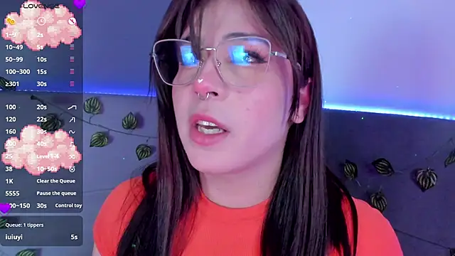 Snapshot of Yuri_Stars chatting on 03/12/25, 12:20 Yuri Stars online show from 03/12/25, 12:20