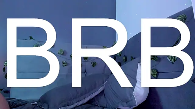 Snapshot of Yuri_Stars chatting on 03/21/25, 10:39 Yuri Stars online show from 03/21/25, 10:39